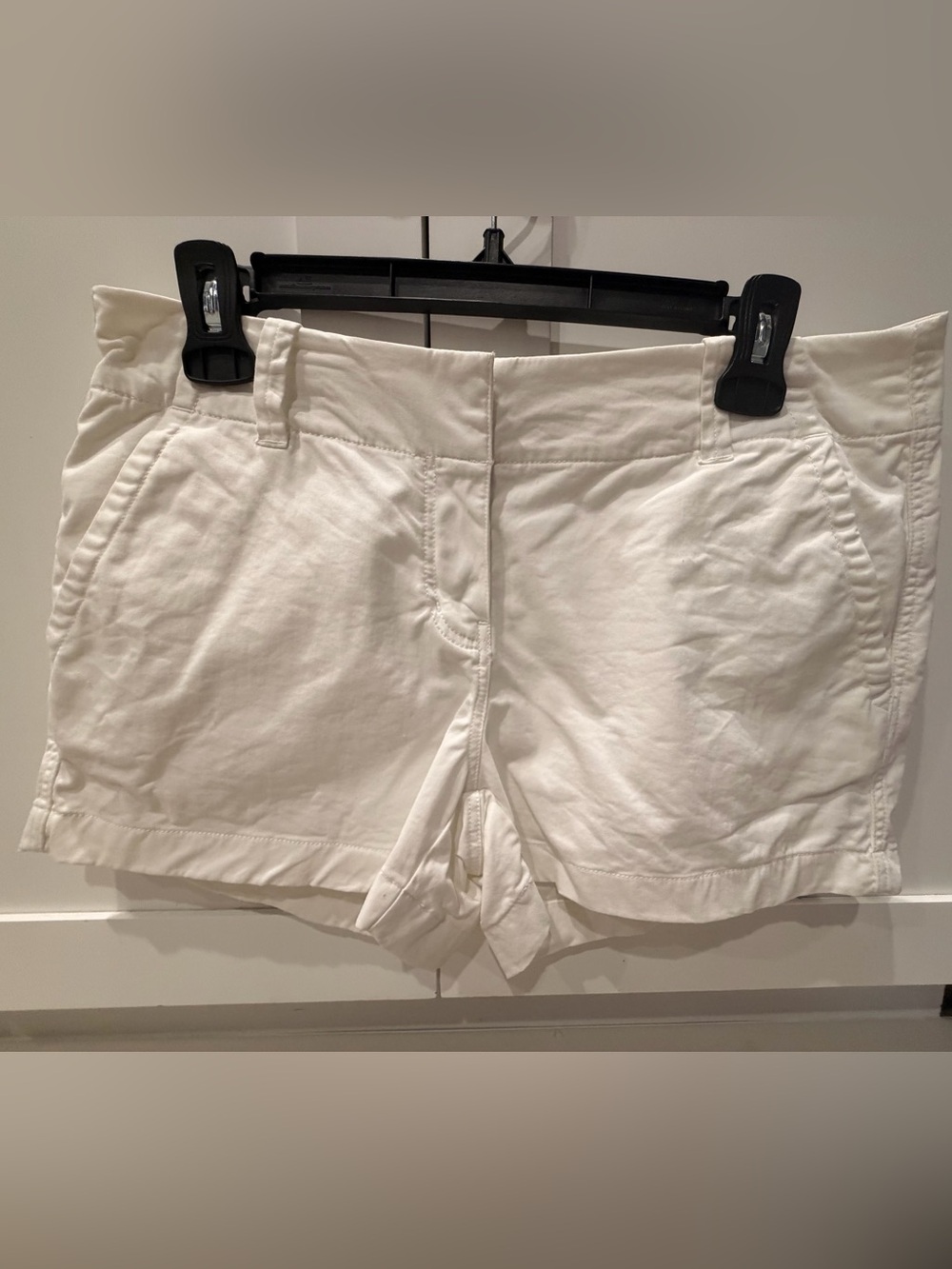 Vineyard Vines Classic White Women's Cotton Shorts